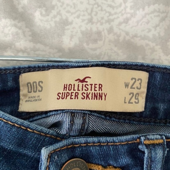 Hollister Jeans - Picture 3 of 3